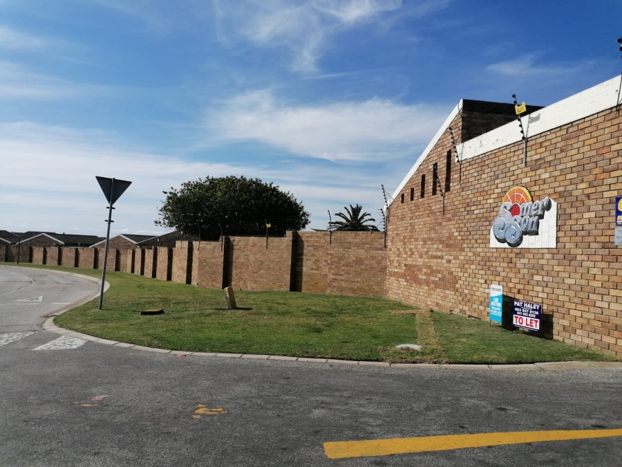 2 Bedroom Property for Sale in Summerstrand Eastern Cape